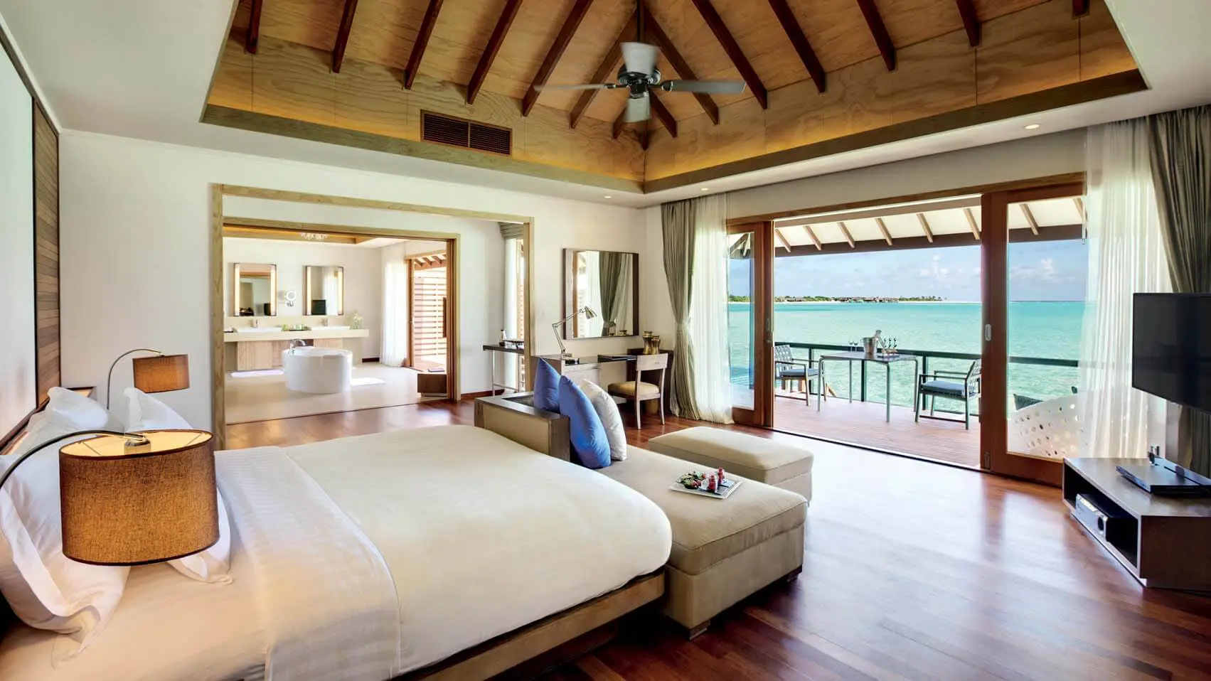 Hideaway Beach Resport & Spa