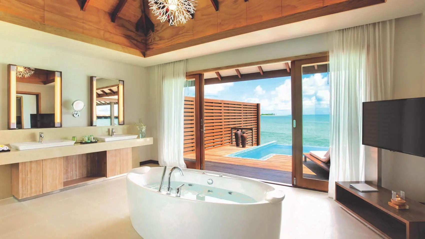 Hideaway Beach Resport & Spa
